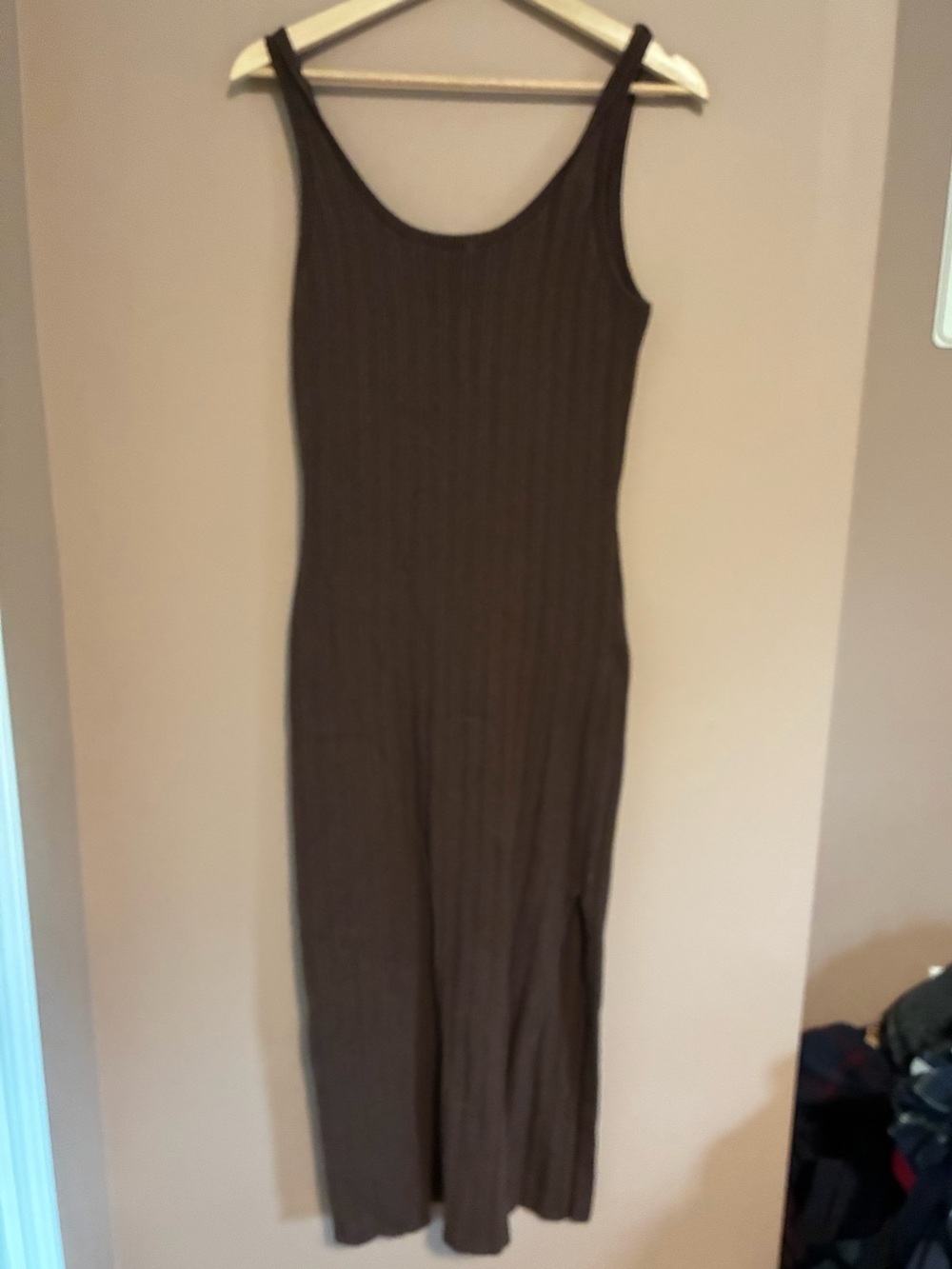 Abercrombie & Fitch Sleeveless Ribbed Maxi Dress - Brown